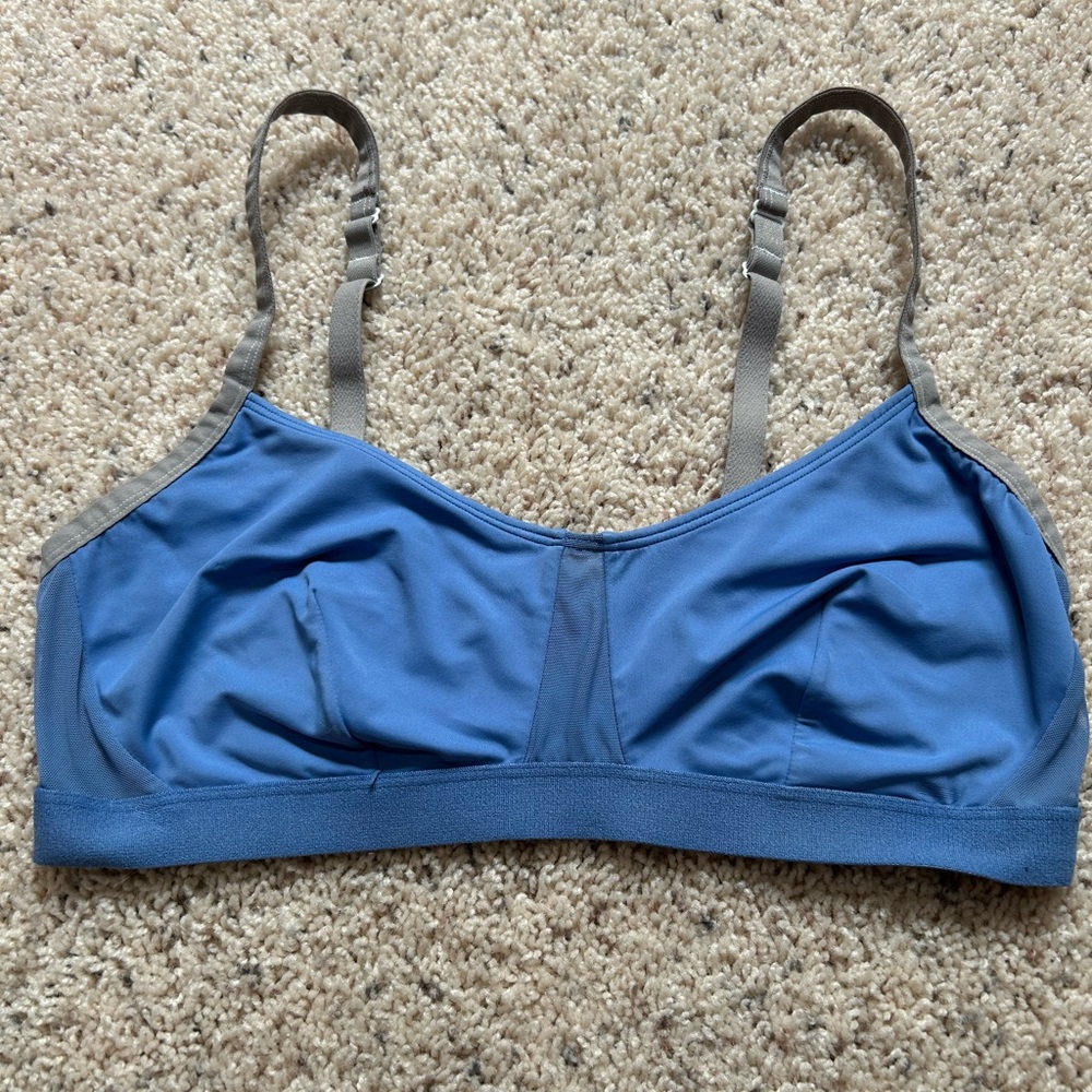 Light Blue Unlined Pullover Bralette Size L